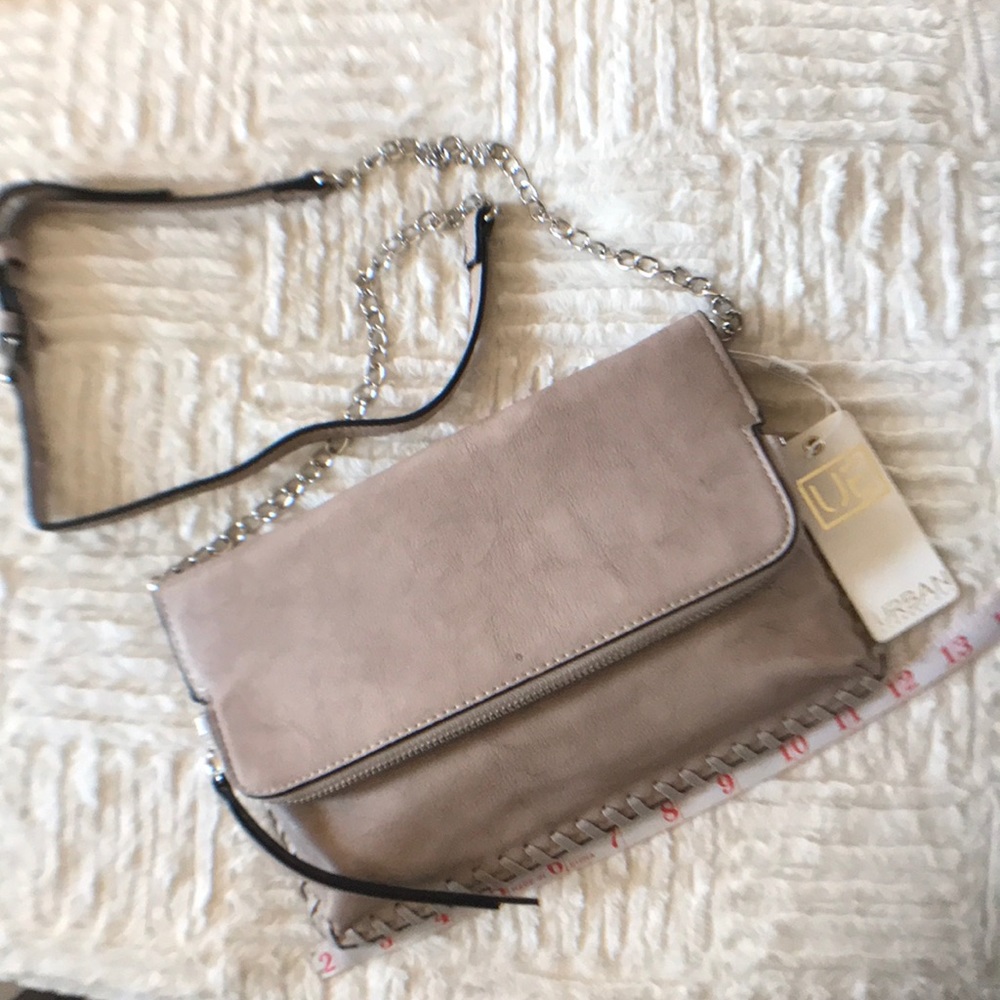 Street level sand purse